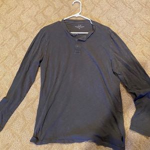 VV long sleeve Henley shirt